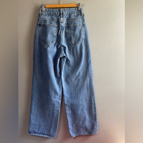 SHEIN high waisted wide leg jeans. Size Small - Picture 2 of 8